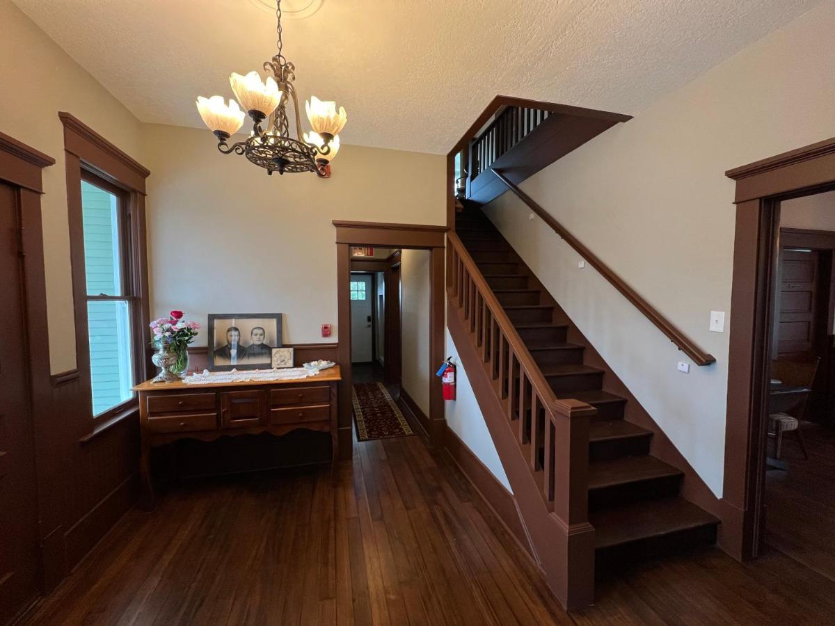 The Pearl Inn Bed And Breakfast Ilwaco Buitenkant foto
