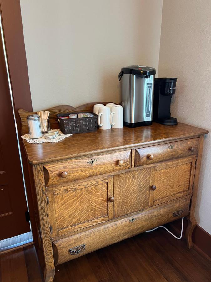 The Pearl Inn Bed And Breakfast Ilwaco Buitenkant foto