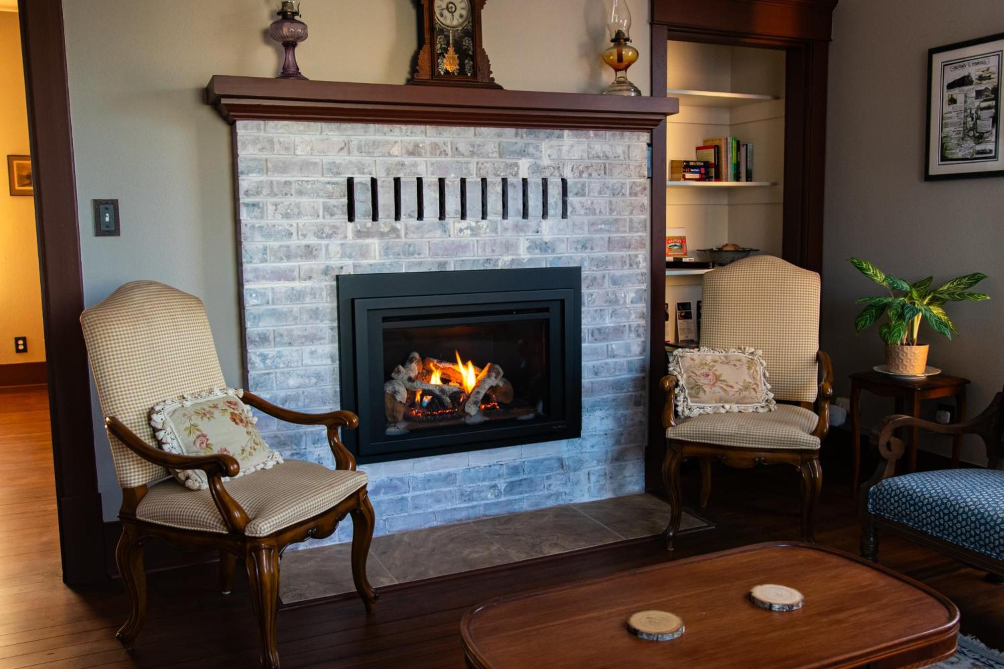 The Pearl Inn Bed And Breakfast Ilwaco Buitenkant foto