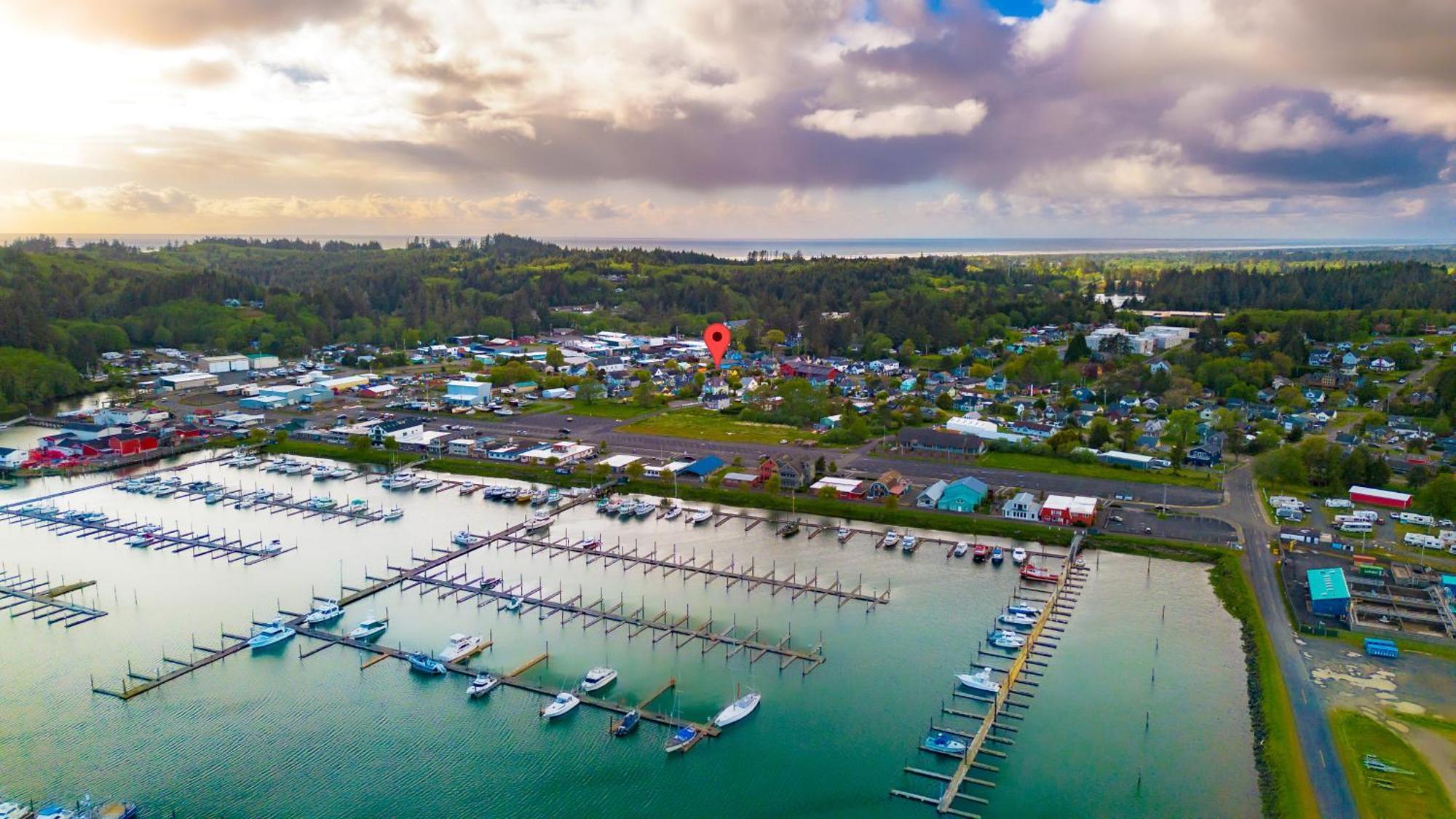 The Pearl Inn Bed And Breakfast Ilwaco Buitenkant foto