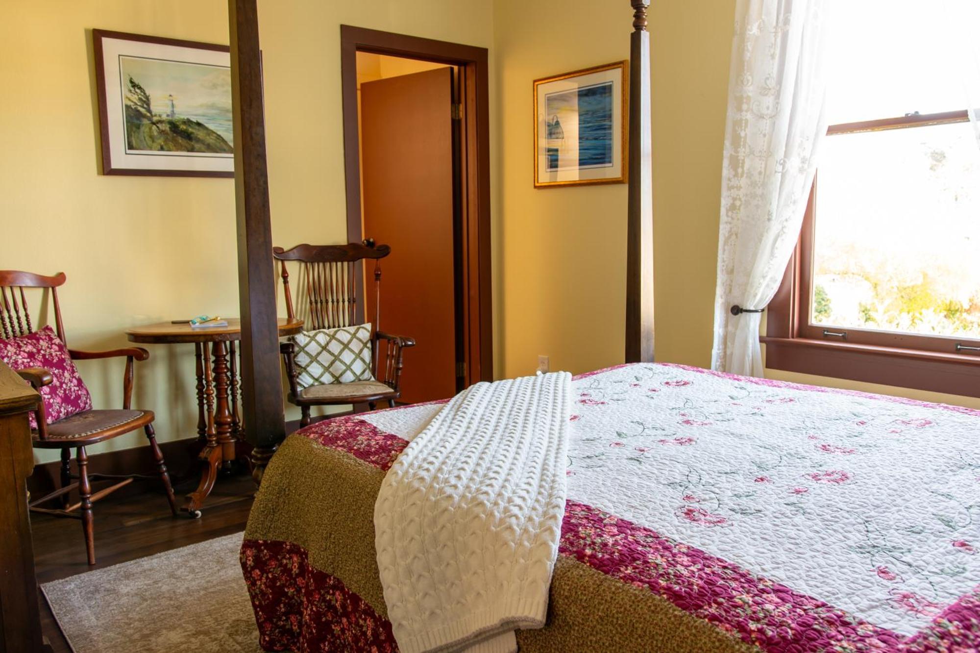 The Pearl Inn Bed And Breakfast Ilwaco Buitenkant foto