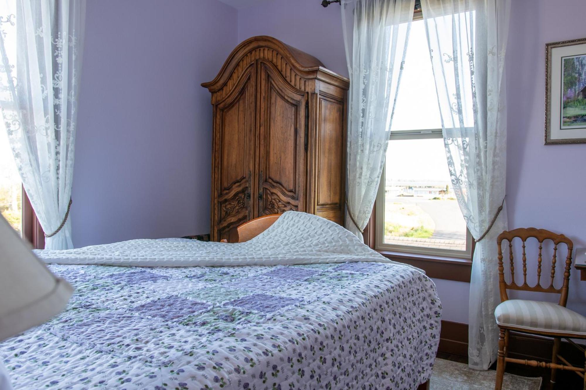 The Pearl Inn Bed And Breakfast Ilwaco Buitenkant foto